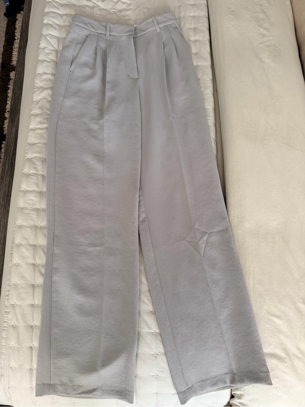 Aritzia Effortless Pants in Light Gray